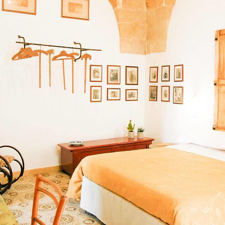 Sacre Bleu Apartments Lecce Bagian luar foto