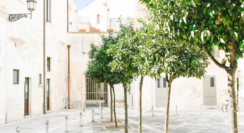 Sacre Bleu Apartments Lecce Bagian luar foto