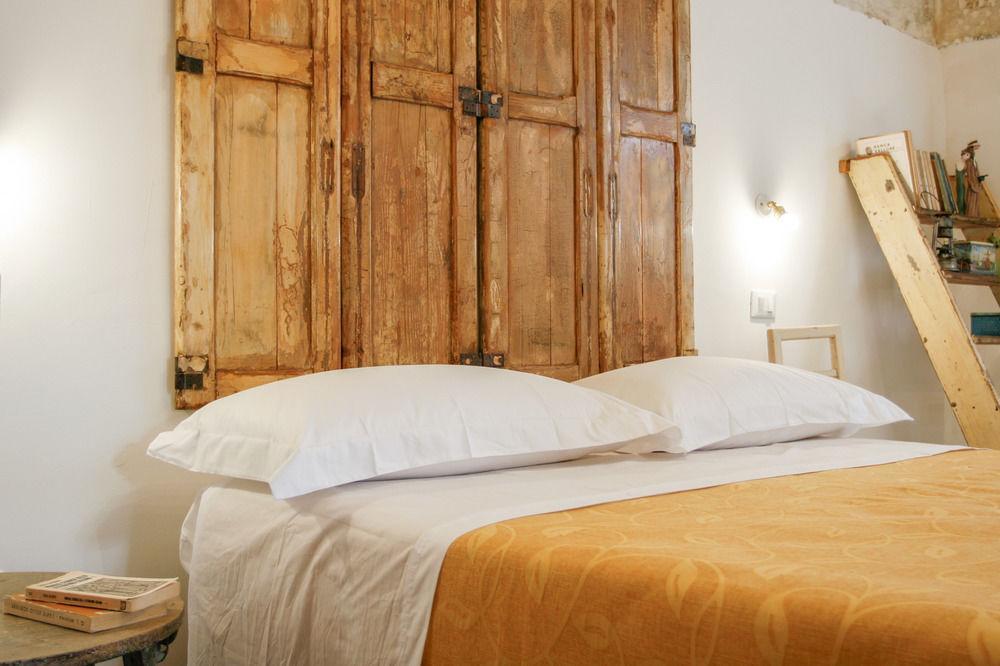 Sacre Bleu Apartments Lecce Bagian luar foto