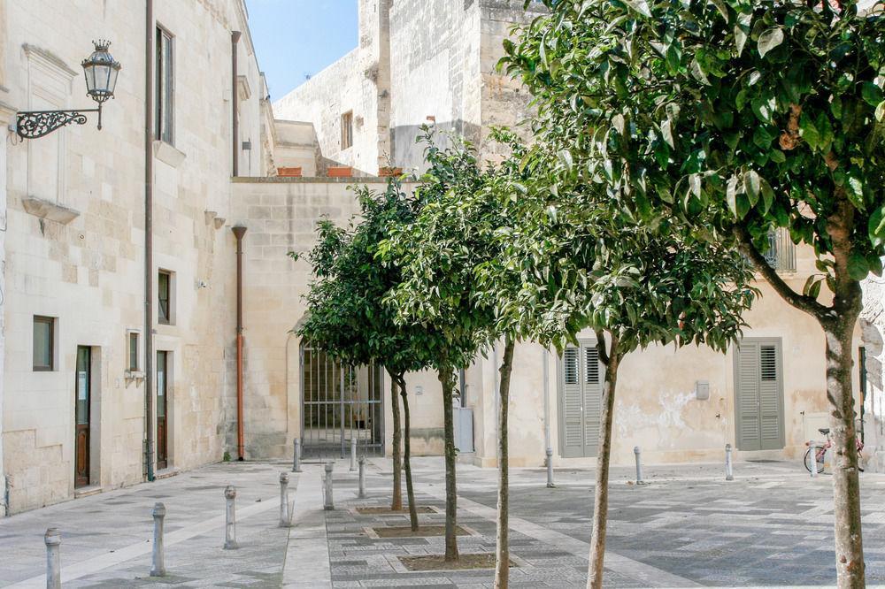 Sacre Bleu Apartments Lecce Bagian luar foto